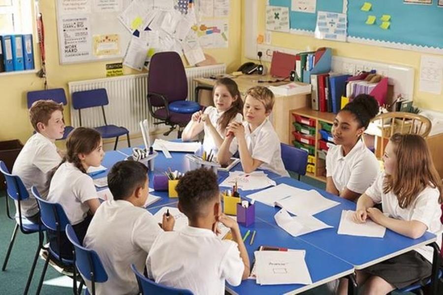 simple debate topics for students